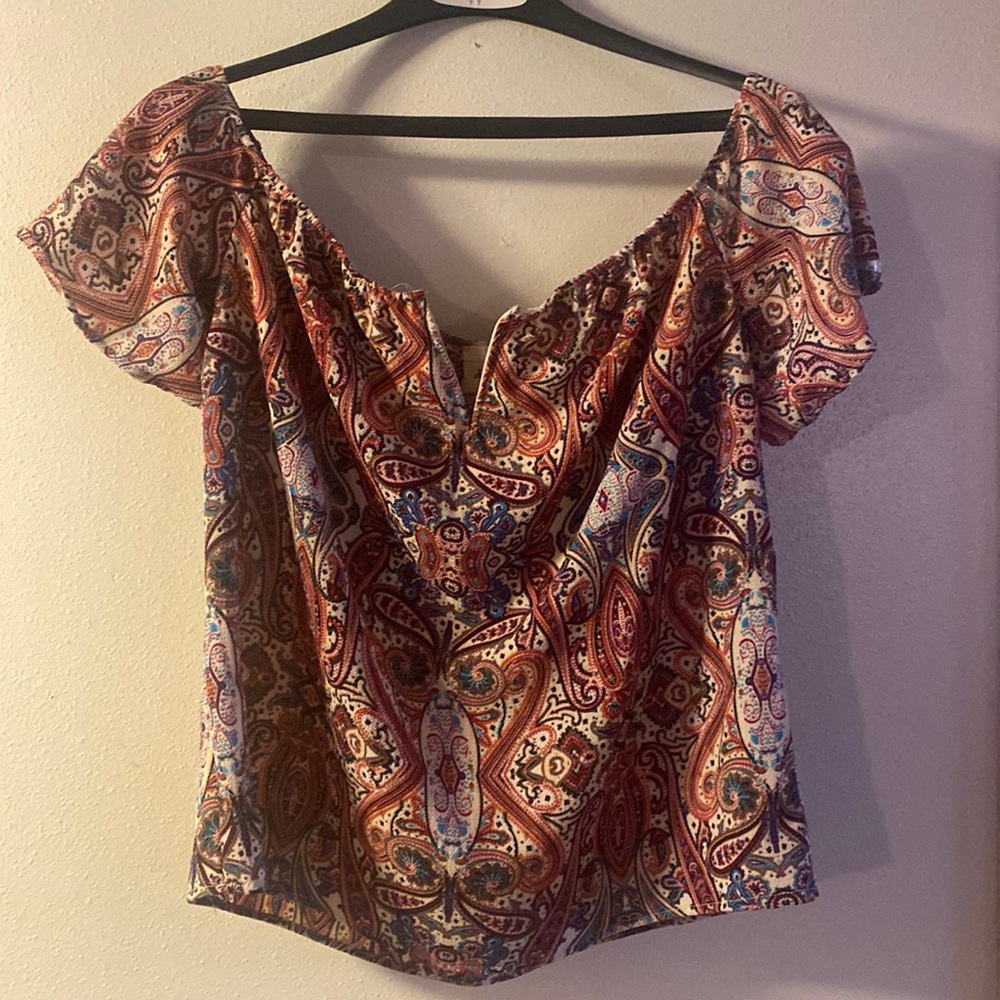 Brand new with tags size medium by Daytrip